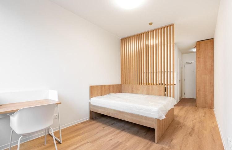 Modern Studio Near Airport And City Centre! Apartment Prague Ngoại thất bức ảnh